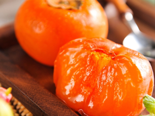 청도 반시 2.5kg 소과 ( 27과 내외) / 중소과 (24과내외 ) / 중과 (20과내외) / 대과 (18과내외)